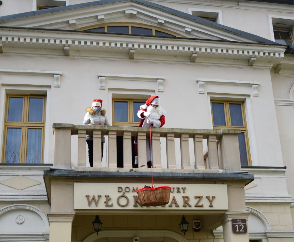 Prezenty z zachowaniem dystansu