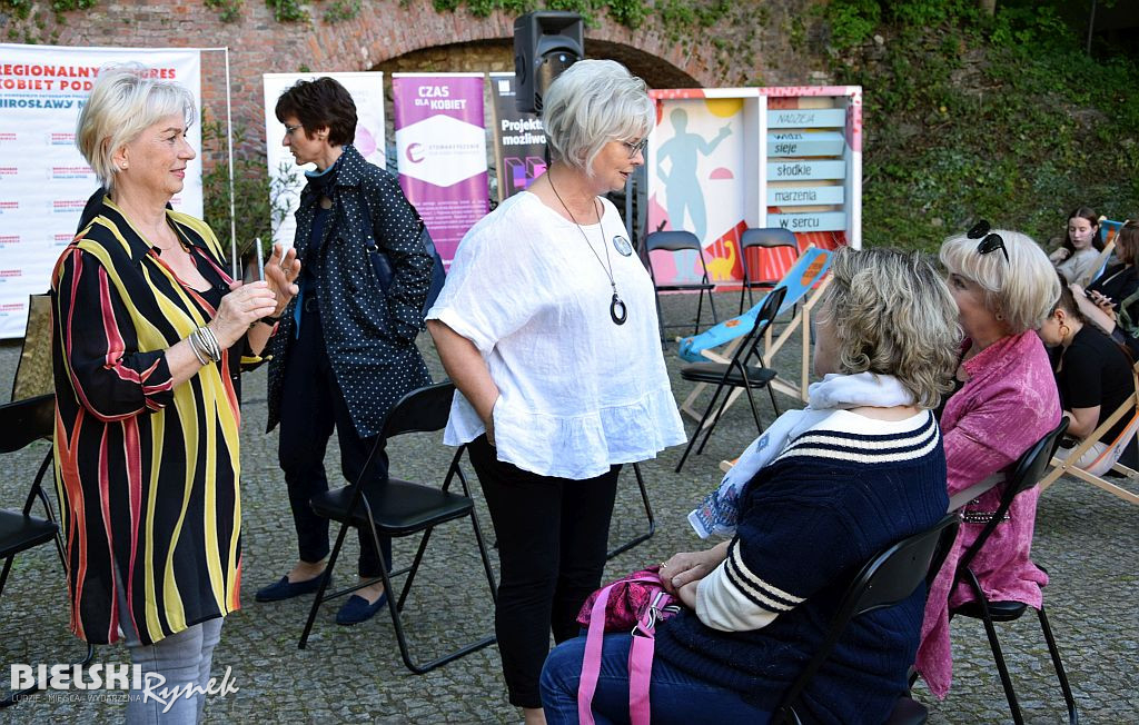 Świat (bez) kobiet - debata na temat praw kobiet