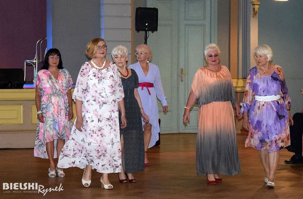 Seniorki z Bielska-Białej na pokazie mody