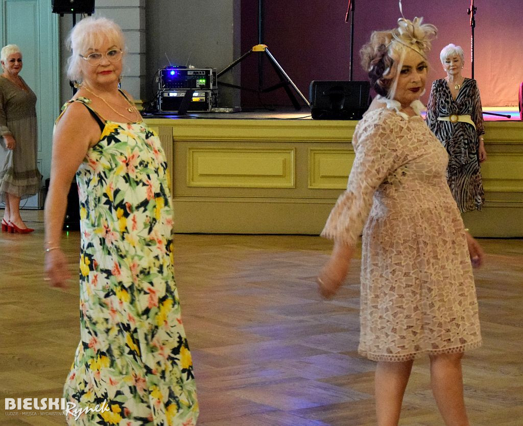 Seniorki z Bielska-Białej na pokazie mody