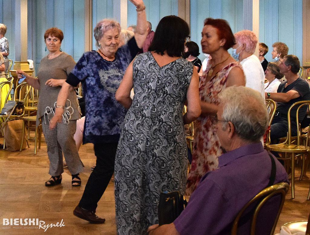 Seniorki z Bielska-Białej na pokazie mody