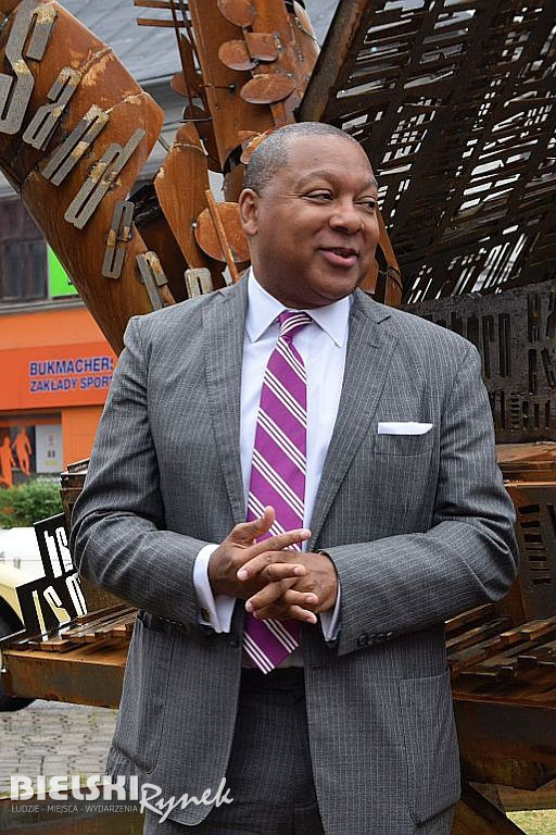 Wynton Marsalis oficjalnie otworzył rondo Bielskiego Jazzu