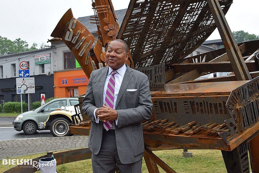 Wynton Marsalis oficjalnie otworzył rondo Bielskiego Jazzu