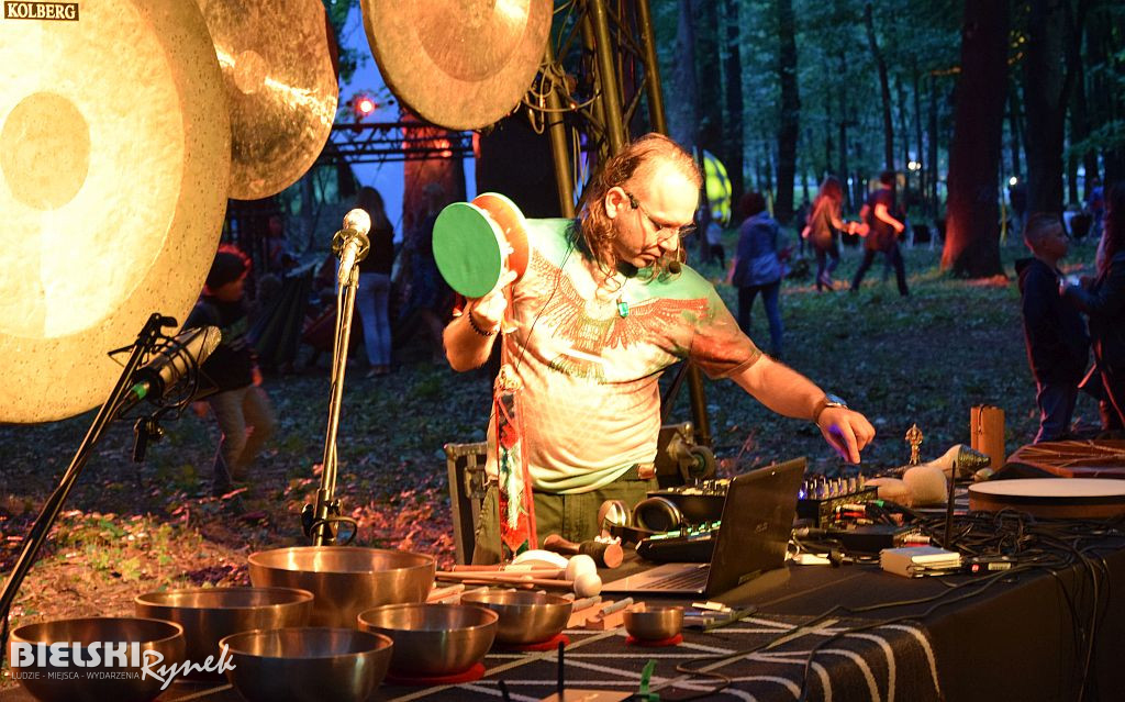 Noc iluminacji na Zielonej Plaży Miejskiej