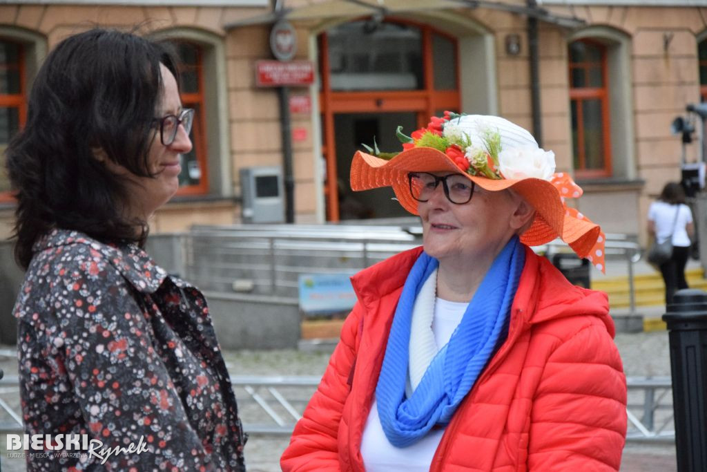 Parada Kapeluszy bielskich Seniorów