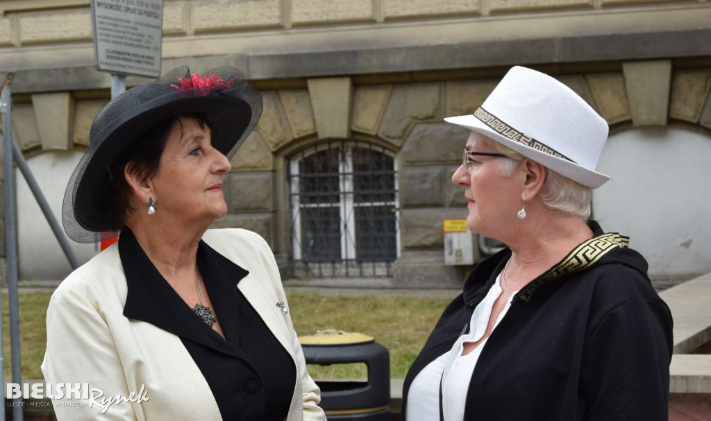 Parada Kapeluszy bielskich Seniorów
