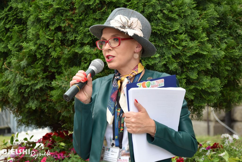 Parada Kapeluszy bielskich Seniorów