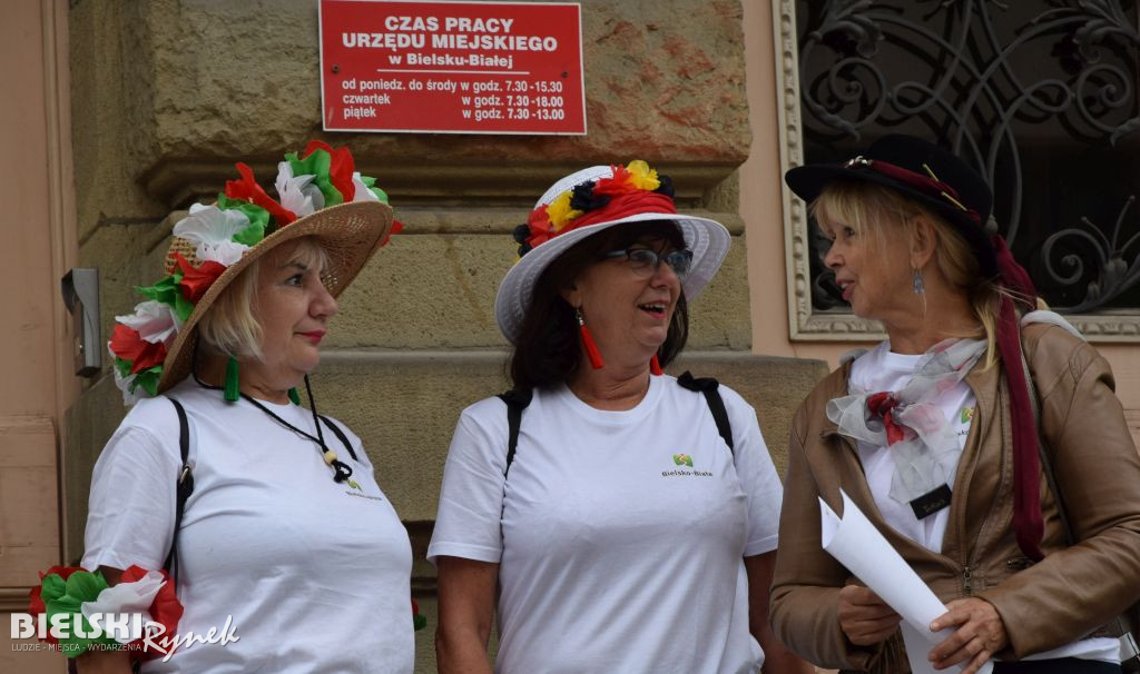 Parada Kapeluszy bielskich Seniorów