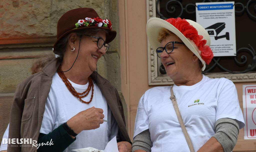 Parada Kapeluszy bielskich Seniorów