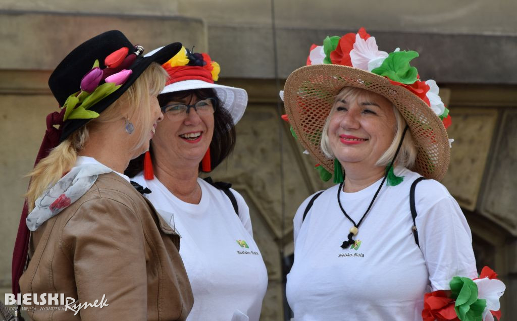 Parada Kapeluszy bielskich Seniorów