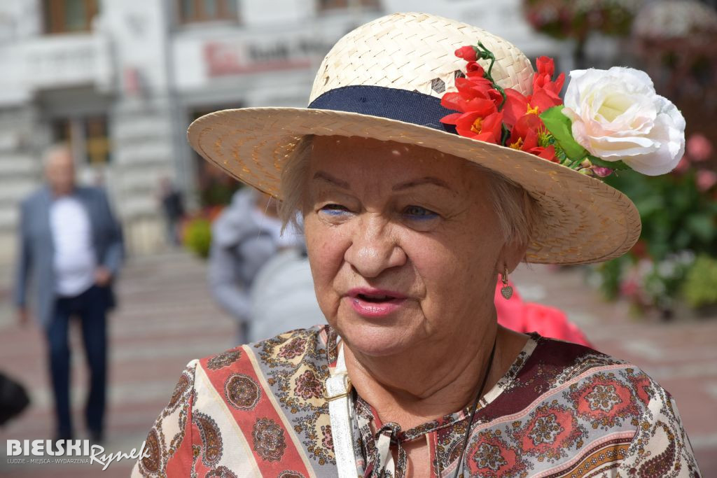 Parada Kapeluszy bielskich Seniorów