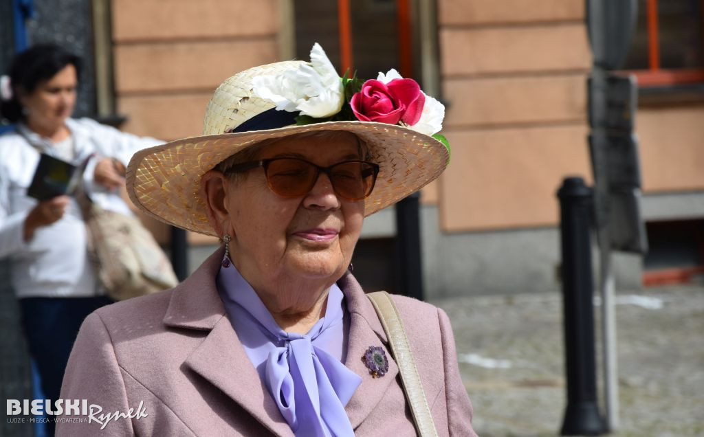 Parada Kapeluszy bielskich Seniorów