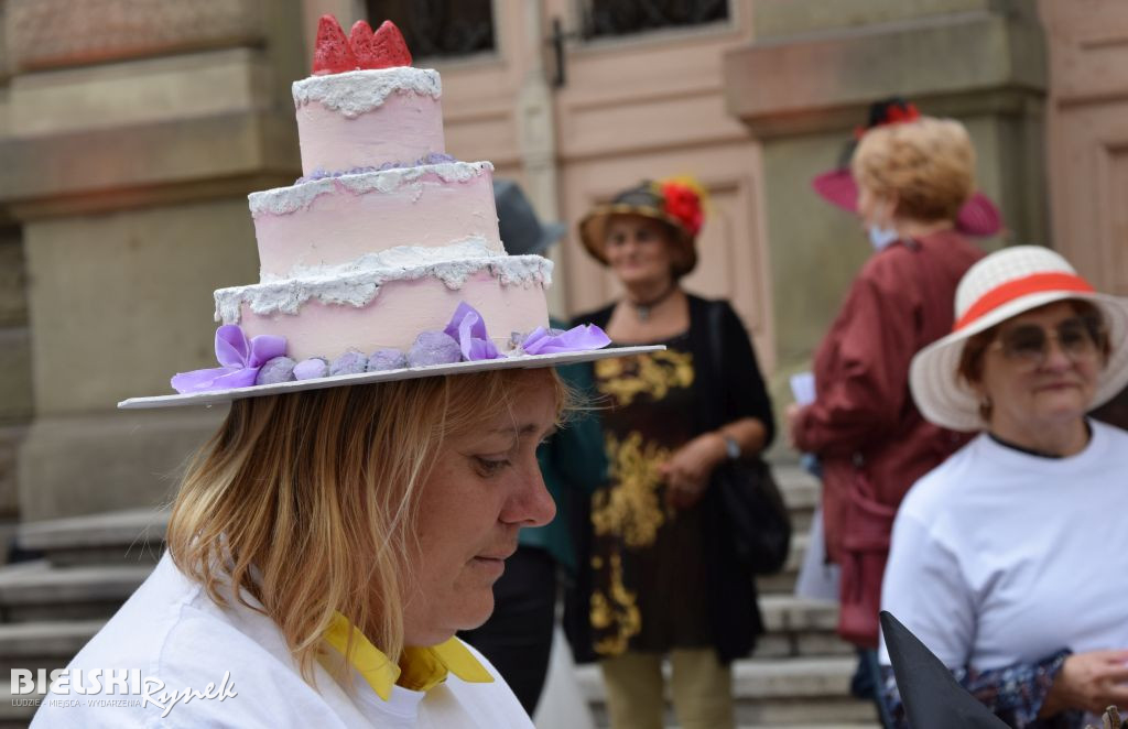 Parada Kapeluszy bielskich Seniorów