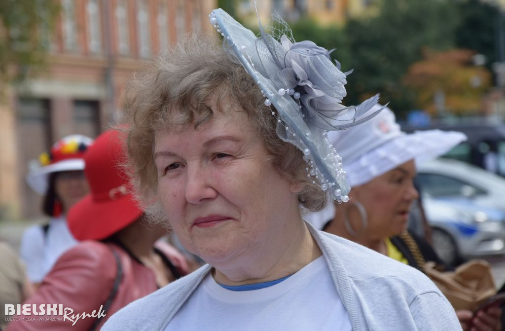 Parada Kapeluszy bielskich Seniorów