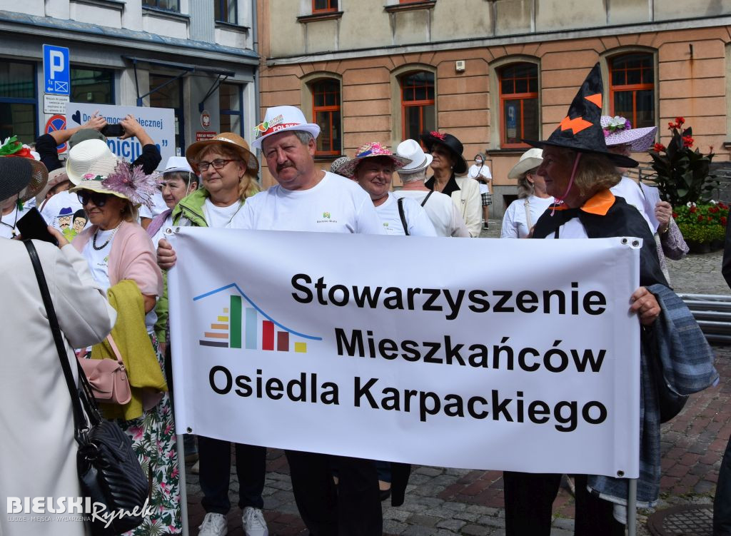 Parada Kapeluszy bielskich Seniorów