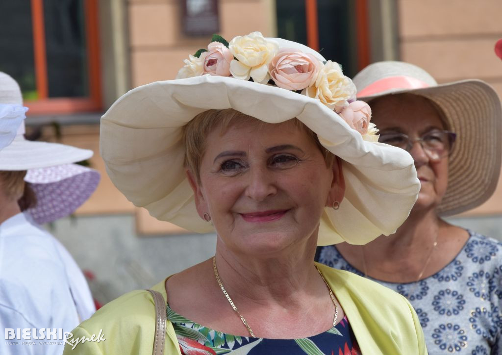 Parada Kapeluszy bielskich Seniorów