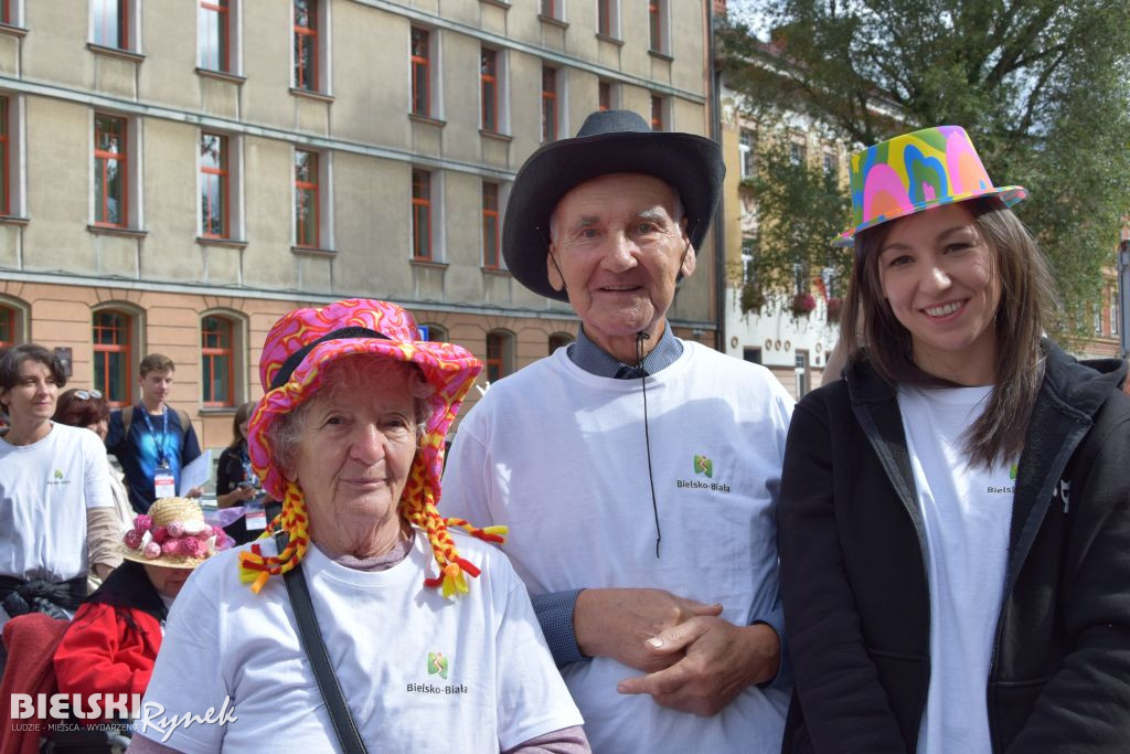 Parada Kapeluszy bielskich Seniorów