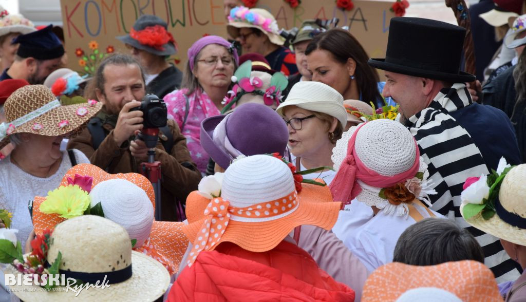 Parada Kapeluszy bielskich Seniorów