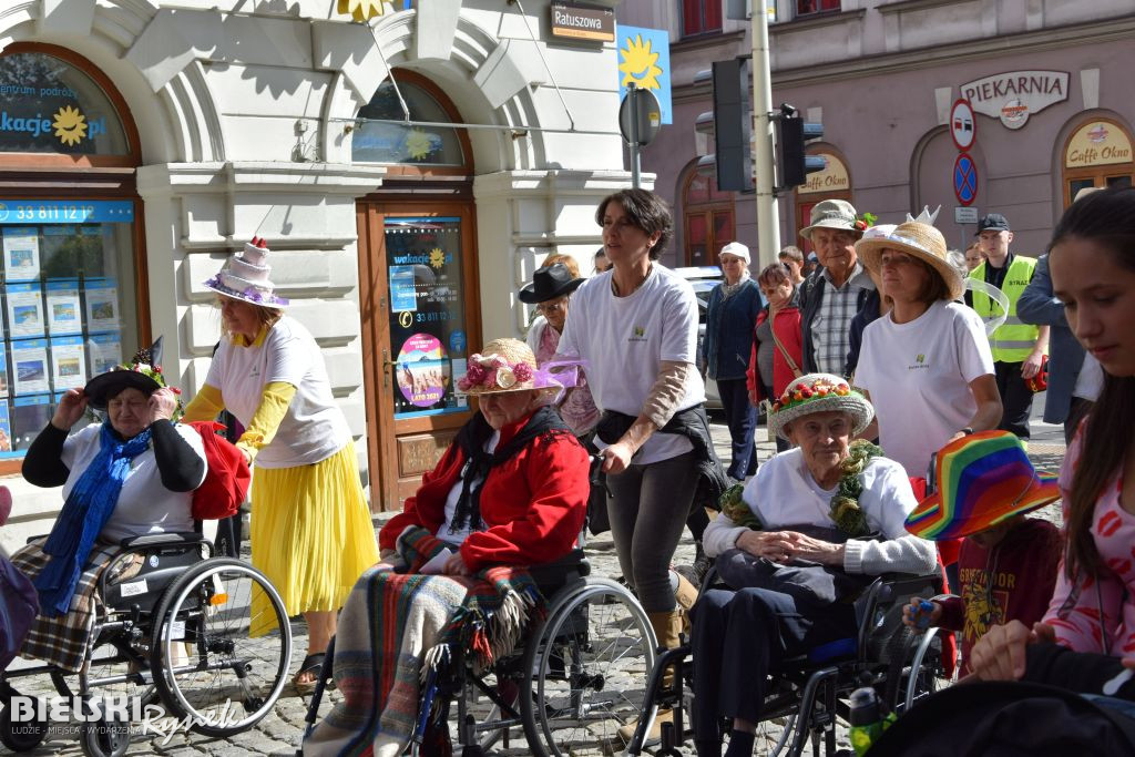 Parada Kapeluszy bielskich Seniorów