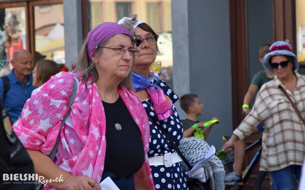 Parada Kapeluszy bielskich Seniorów