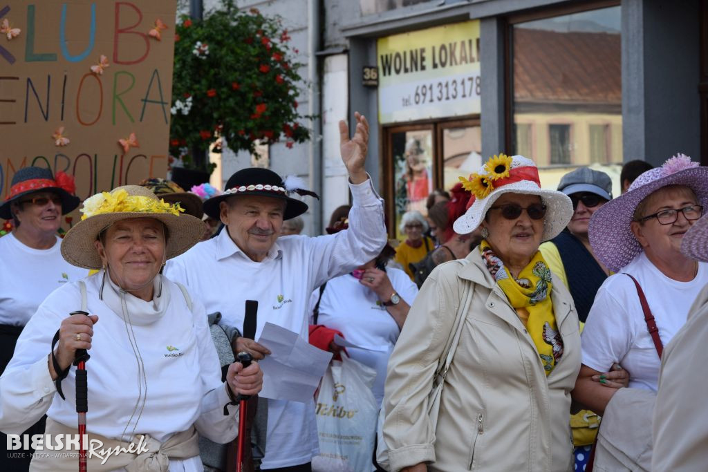 Parada Kapeluszy bielskich Seniorów