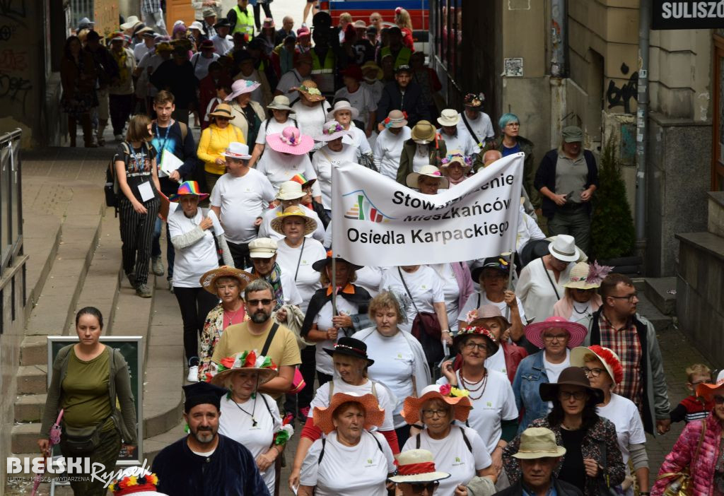 Parada Kapeluszy bielskich Seniorów
