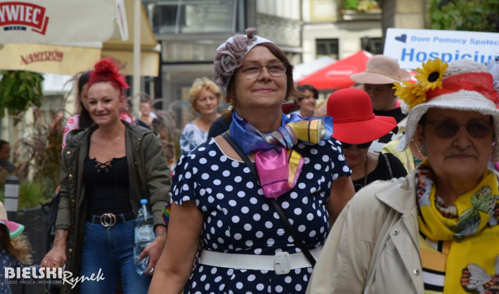 Parada Kapeluszy bielskich Seniorów
