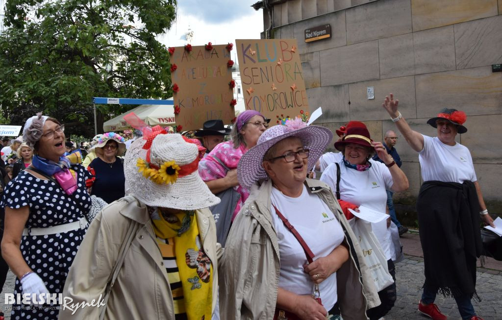 Parada Kapeluszy bielskich Seniorów