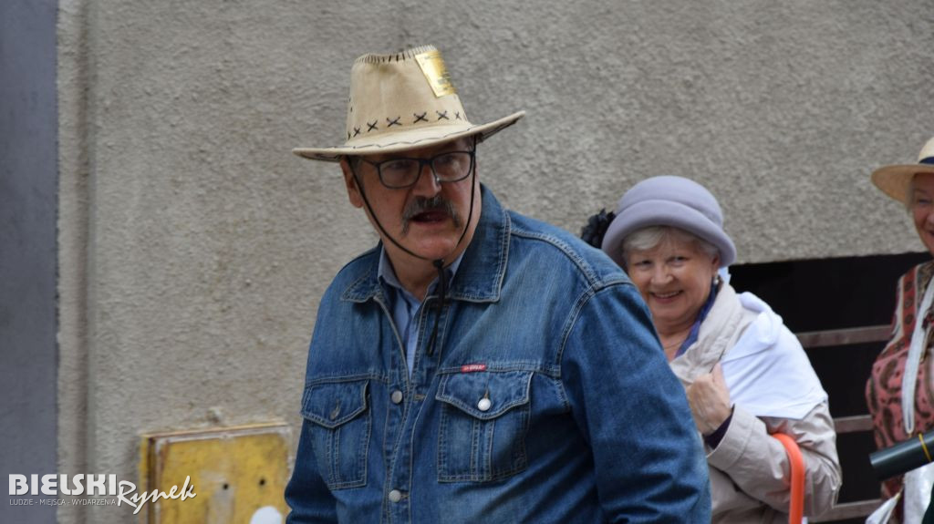 Parada Kapeluszy bielskich Seniorów