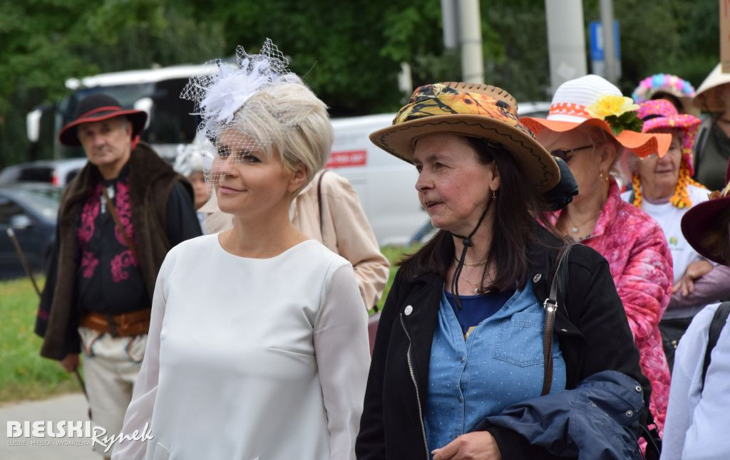 Parada Kapeluszy bielskich Seniorów