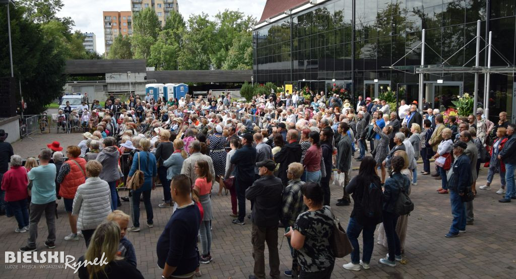 Parada Kapeluszy bielskich Seniorów