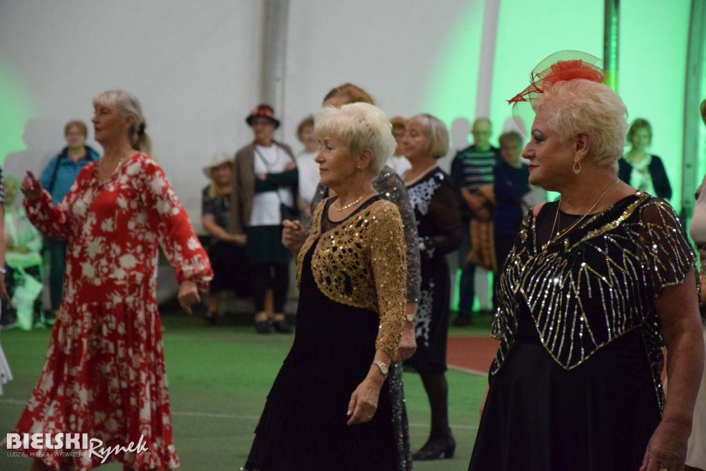 Parada Kapeluszy bielskich Seniorów