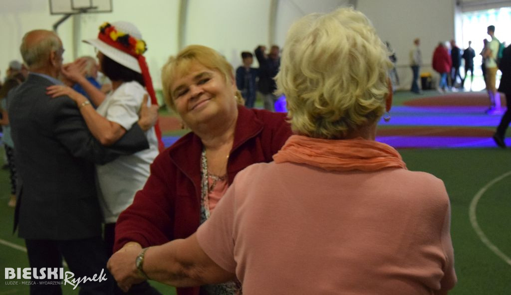 Parada Kapeluszy bielskich Seniorów