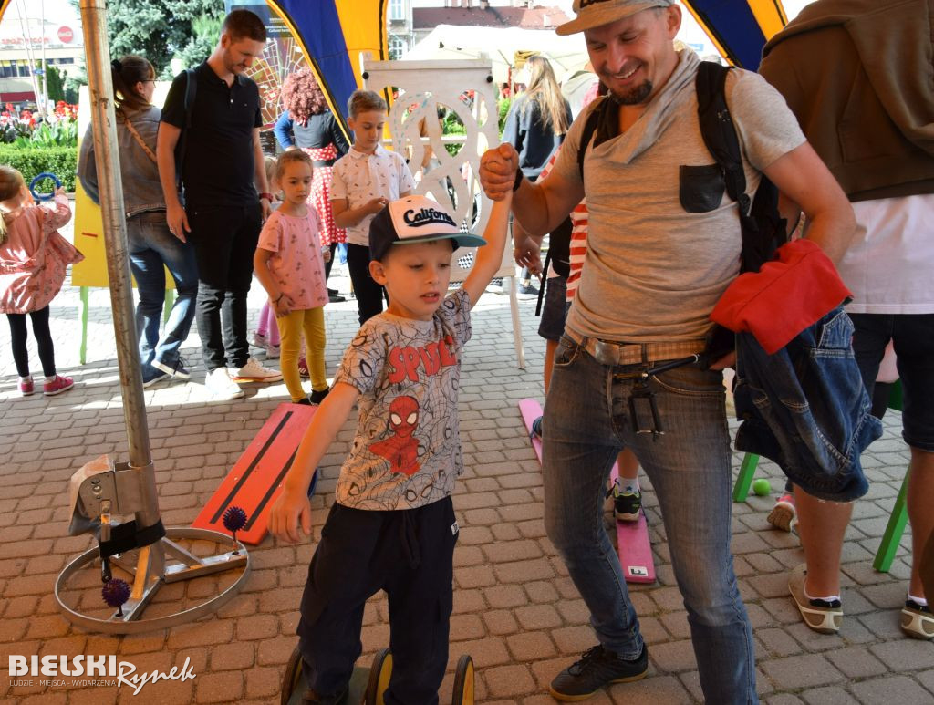 Raj dla najmłodszych na Jarmarku w Białej