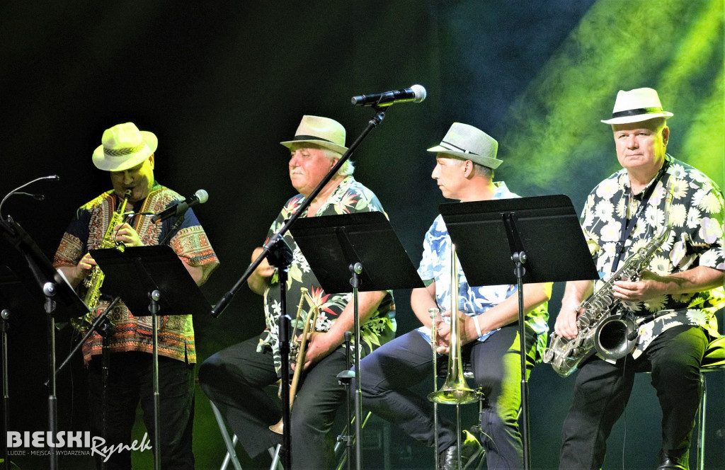 Jerry Brass Band na niepogodę
