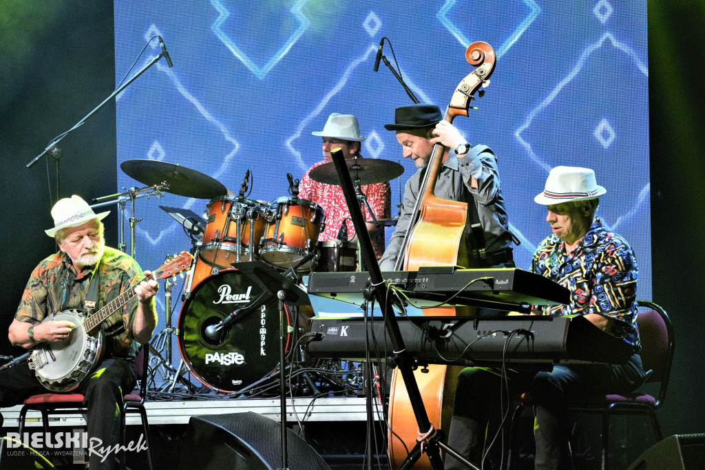 Jerry Brass Band na niepogodę