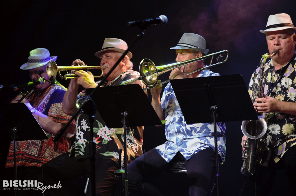 Jerry Brass Band na niepogodę
