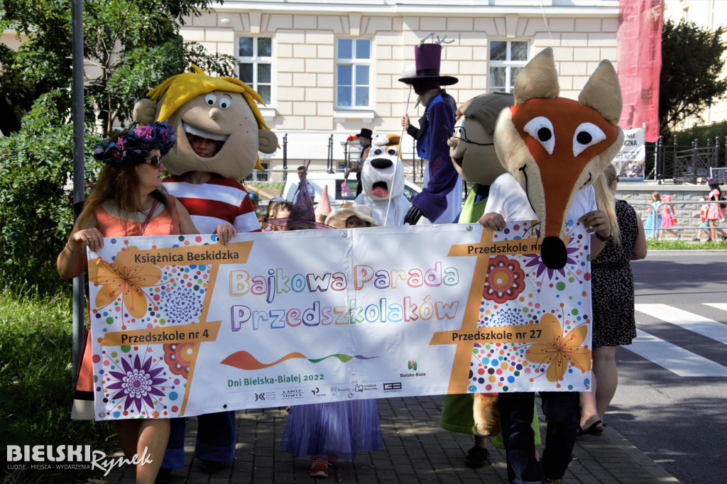 Parada przedszkolaków przeszła ulicami Bielska-Białej