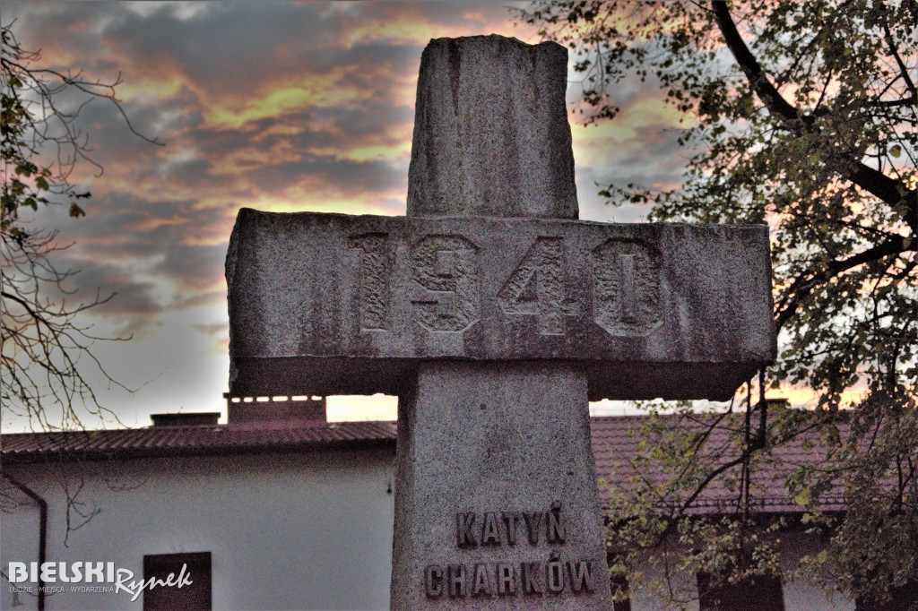 Cmentarz Wojskowy - 104. rocznica odzyskania Niepodległości