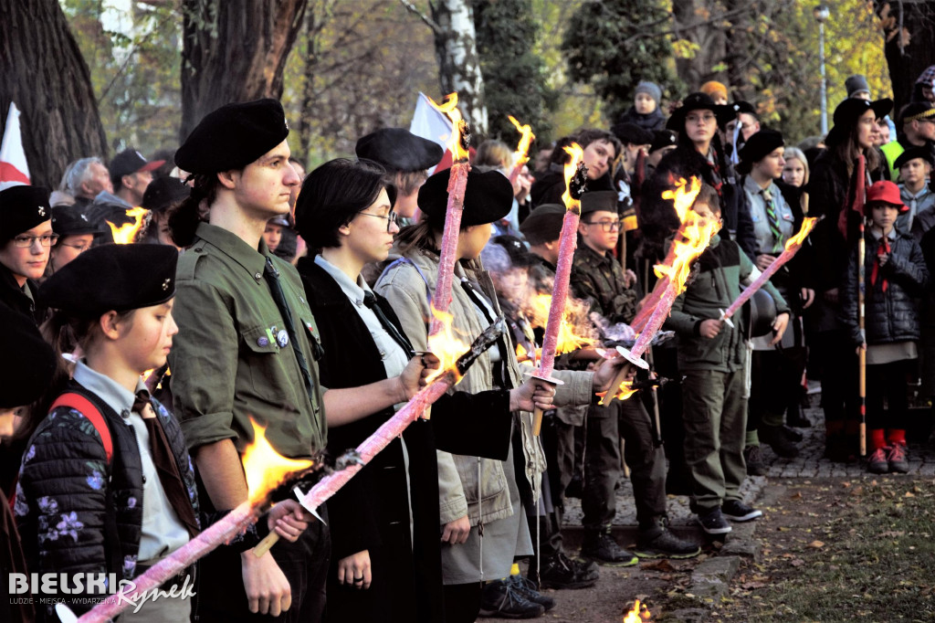 Cmentarz Wojskowy - 104. rocznica odzyskania Niepodległości