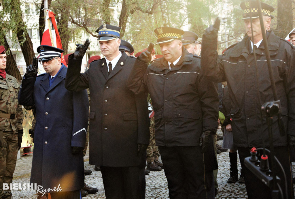 Cmentarz Wojskowy - 104. rocznica odzyskania Niepodległości