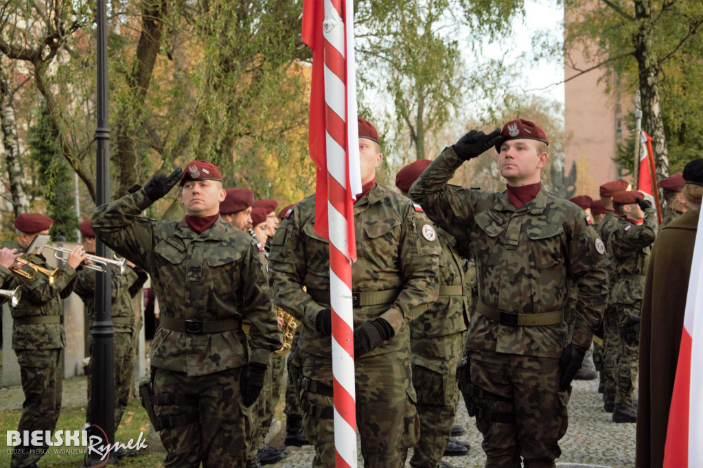 Cmentarz Wojskowy - 104. rocznica odzyskania Niepodległości
