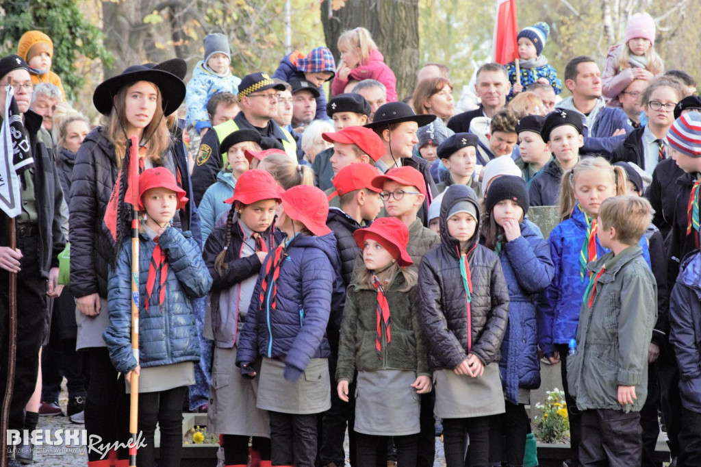 Cmentarz Wojskowy - 104. rocznica odzyskania Niepodległości