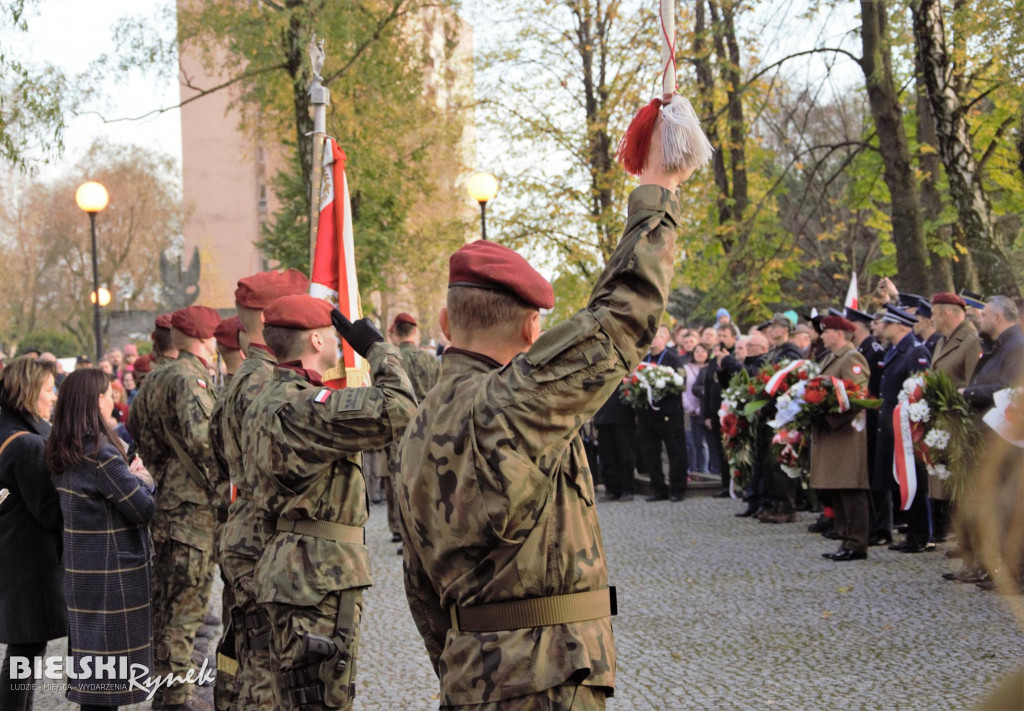 Cmentarz Wojskowy - 104. rocznica odzyskania Niepodległości