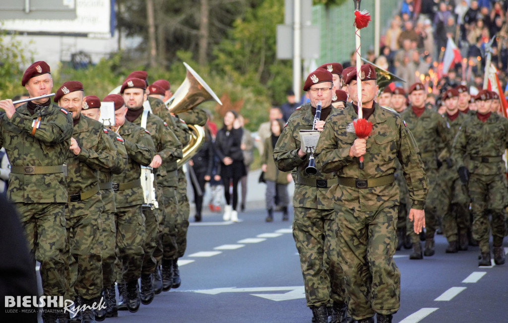 Cmentarz Wojskowy - 104. rocznica odzyskania Niepodległości