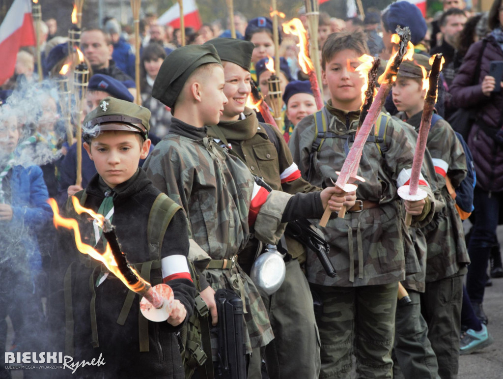 Cmentarz Wojskowy - 104. rocznica odzyskania Niepodległości