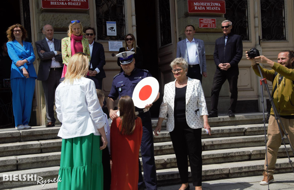 Barwny korowód z okazji Dni Bezpieczeństwa w Bielsku-Białej