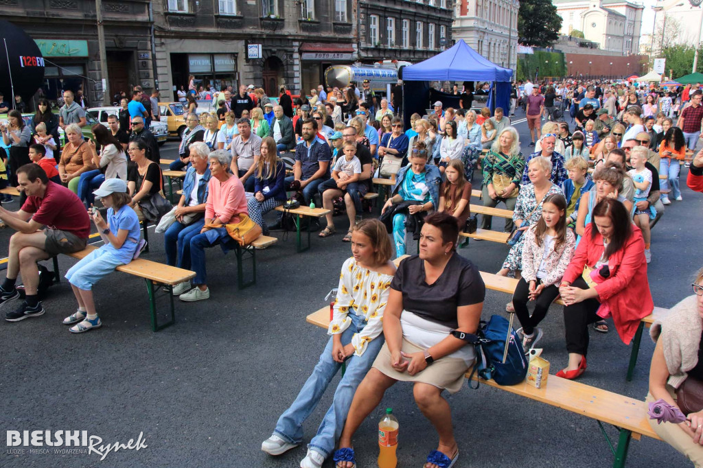 Piknik z kFIATem Domów Kultury.