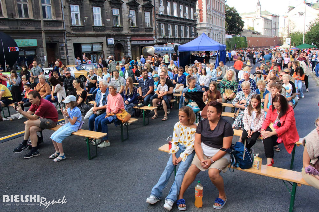 Piknik z kFIATem Domów Kultury.