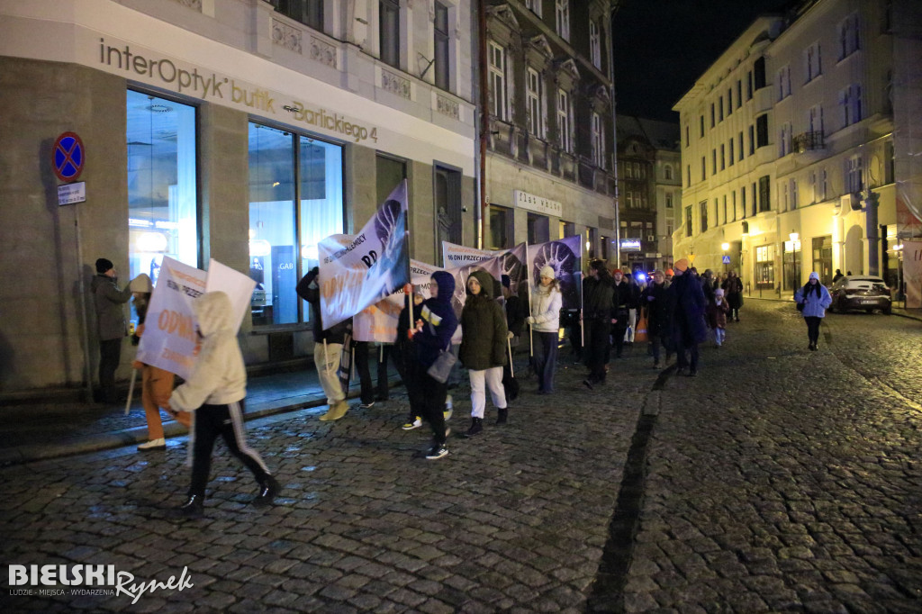 „Zjarajmy To Zło” - pomarańczowy marsz przeciwko przemocy